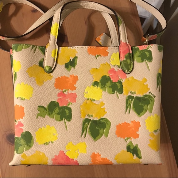 🌸🌿 Coach Willow Tote 24 With Floral Print - Picture 8 of 14